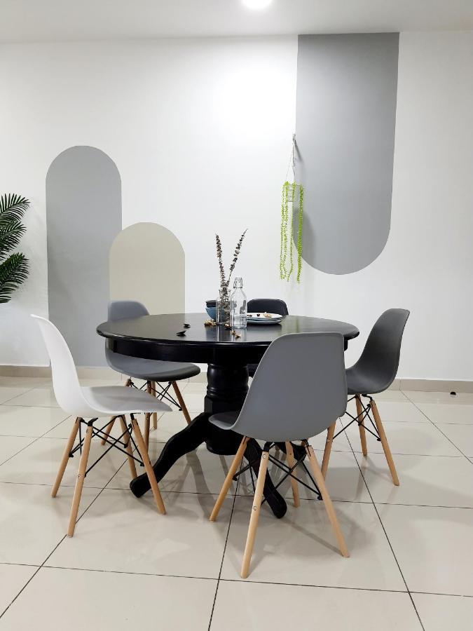 Apartmán Residensi Flora Seri Kembangan Exteriér fotografie