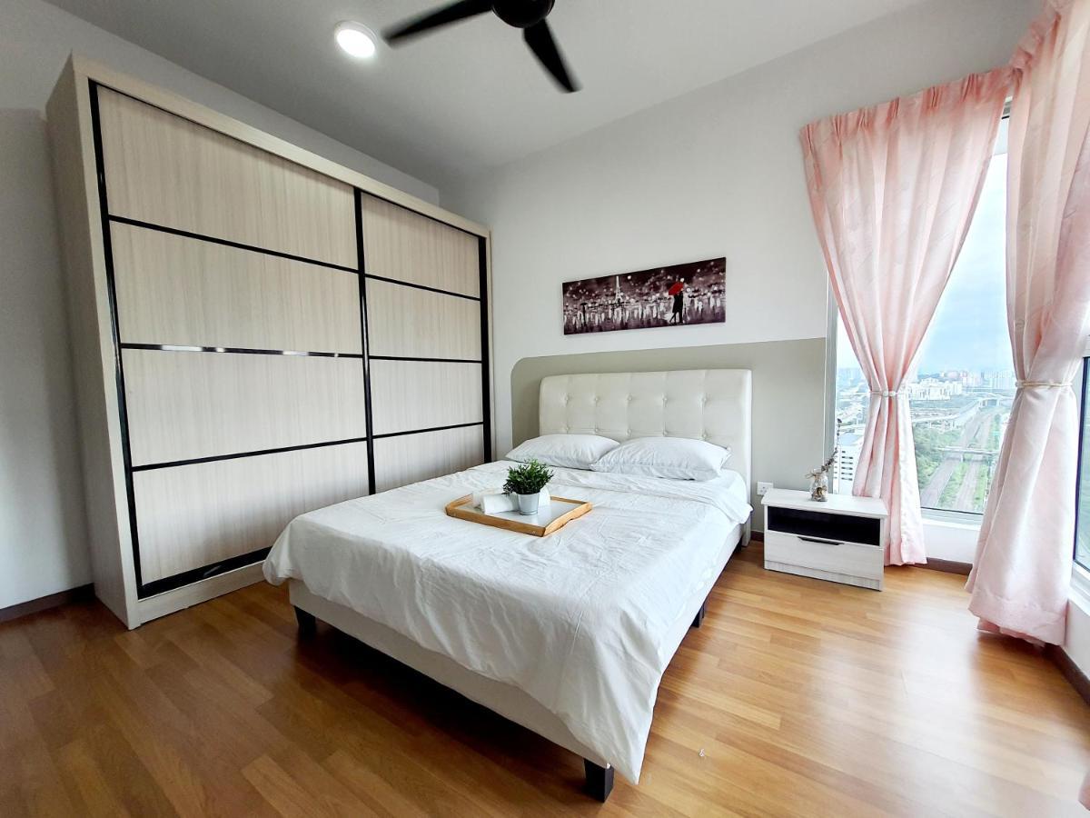 Apartmán Residensi Flora Seri Kembangan Exteriér fotografie